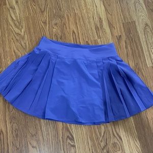 Lululemon tennis skirt size 6
